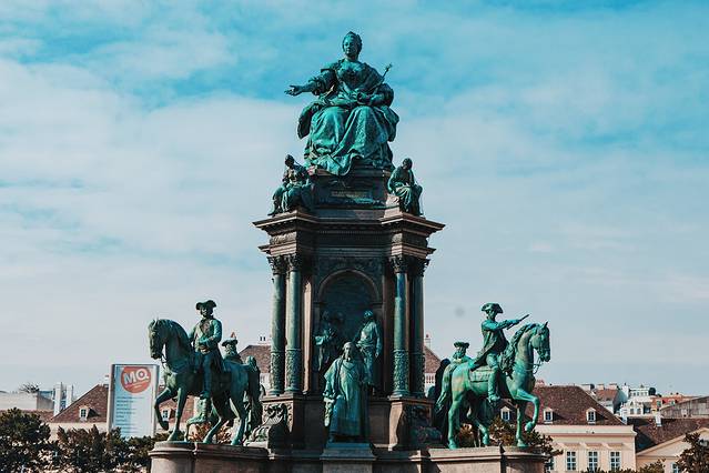 玛丽亚·特蕾西亚广场