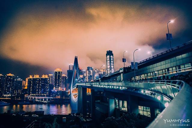 千厮门嘉陵江大桥