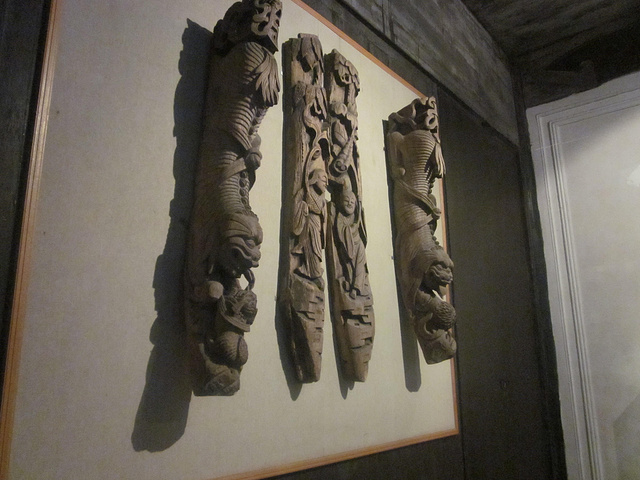 "...馆，着实另人震撼，眼前的这些展品可谓是鬼斧神工，民俗风情的体现也奠定了这是中华文化博大精深之处_江南木雕馆"的评论图片