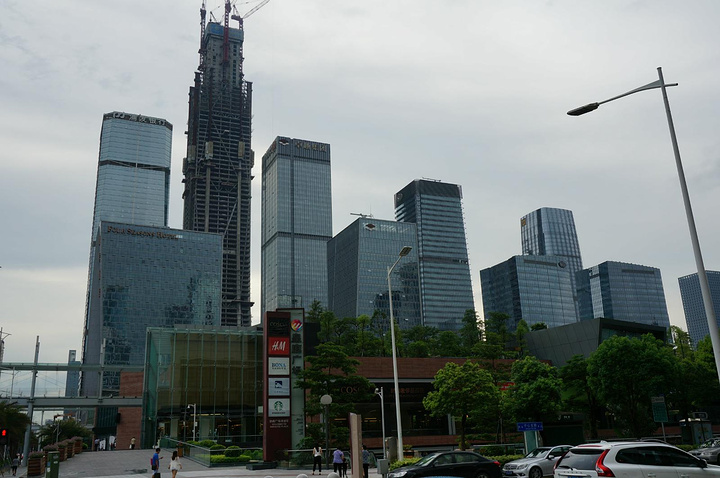 深圳市区会展中心附近