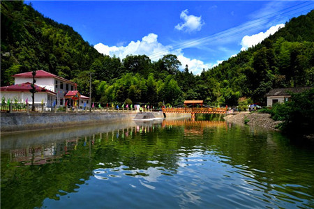 大围山黄石洞生态漂流