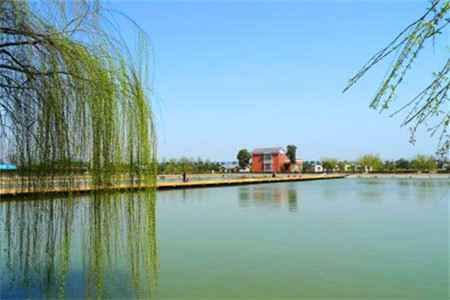 千龙湖生态旅游度假区