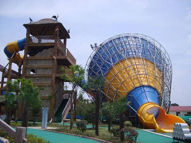 狼牙山龙门湖沙滩欢乐世界