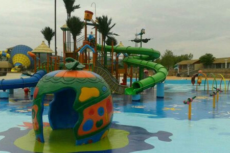 汤河假日水上乐园