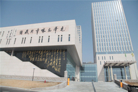 毛泽东像章珍藏馆