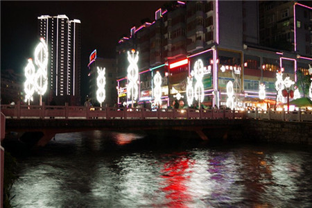 索玛星空文化广场