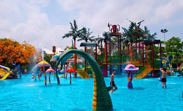 南宁市动物园-加勒比旋风·水世界