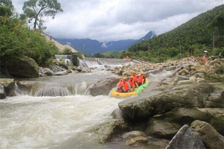 武功山大峡谷漂流
