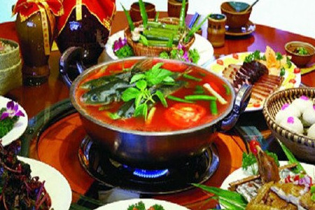 苗家老号酸汤火锅城