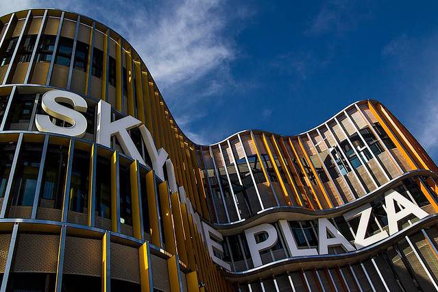 天际线购物中心