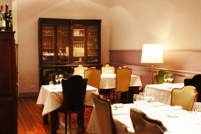 Red Resto餐厅酒廊