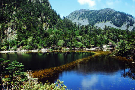 螺髻山群英大峡谷