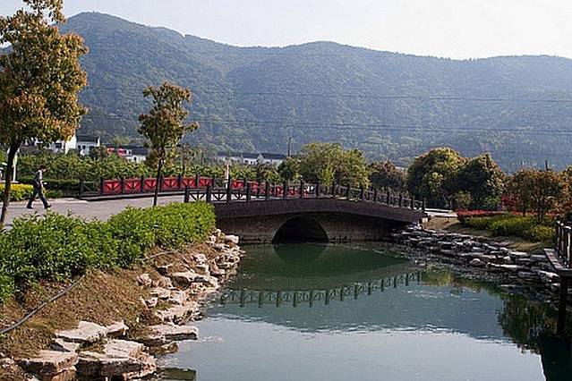 书香世家树山温泉