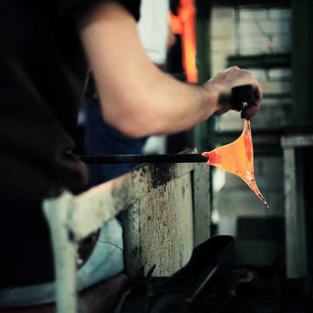 姆迪娜玻璃工厂