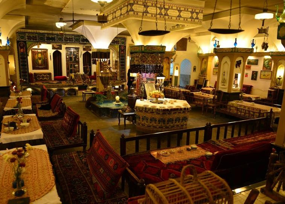 hezardestan traditional teahouse