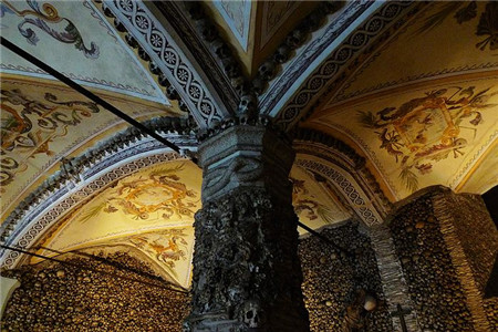 死亡与祈祷礼拜堂