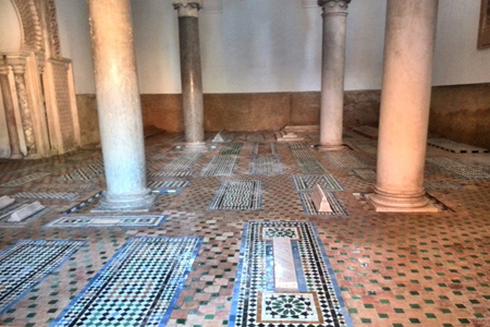 萨阿迪王朝陵墓