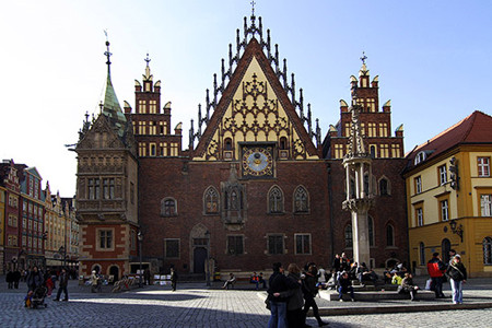 弗罗茨瓦夫市政厅和市民艺术博物馆