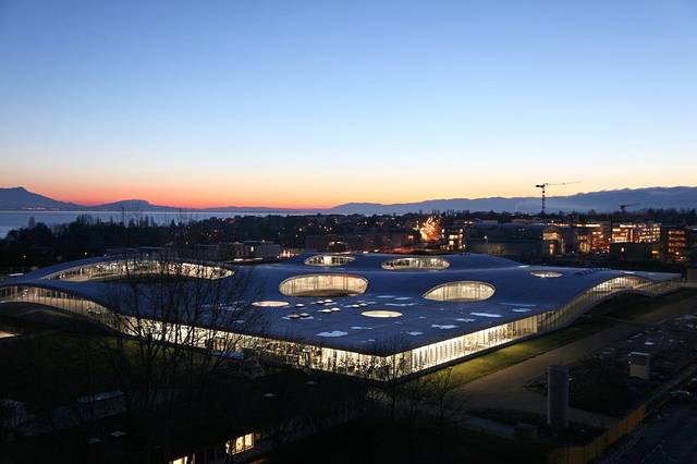 洛桑联邦理工学院