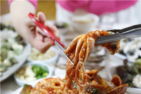 月尾岛生鱼片店