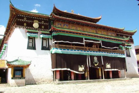 毛尔盖会议遗址