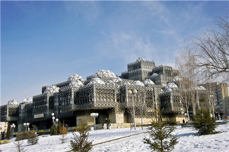 科索沃国家图书馆
