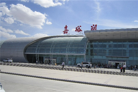 嘉峪关酒泉机场