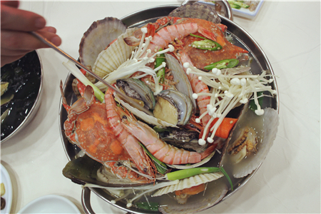 月尾岛生鱼片店