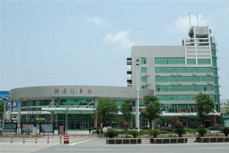 岳阳洞庭汽车站