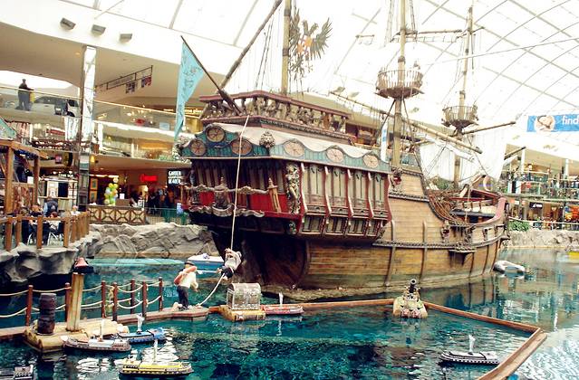 西埃德蒙顿购物中心