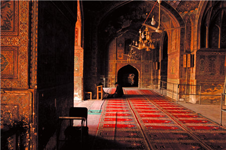 瓦齐尔•汗清真寺