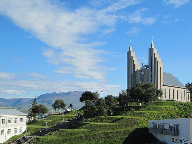 阿克雷里大教堂