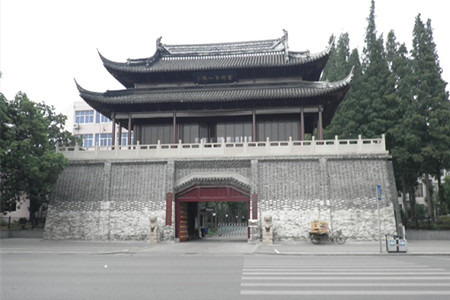 云间第一楼(松江二中校门)