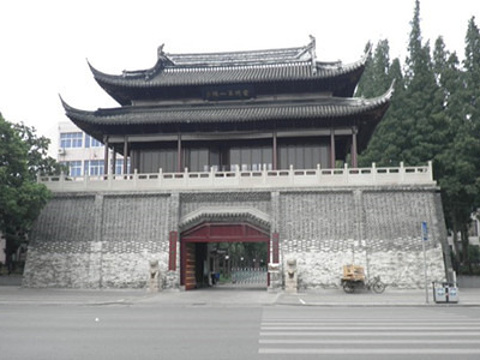 云间第一楼(松江二中校门)旅游景点图片