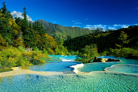 黄龙国家重点风景名胜区-争艳池