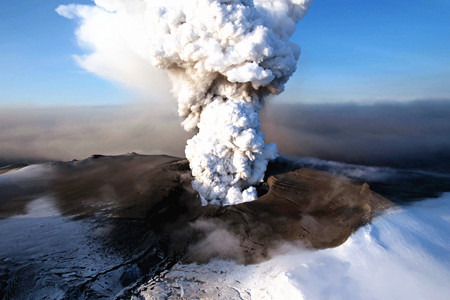 埃亚菲亚德拉冰盖