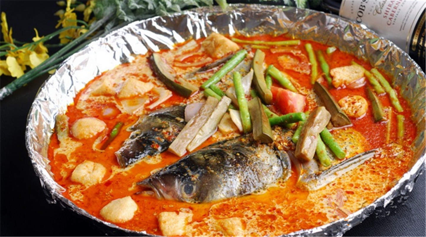 Violet's Kitchen ~♥紫羅蘭的爱心厨房♥~ : 砂煲咖哩鱼 Claypot Fish Curry