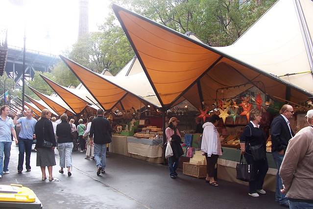 岩石区跳蚤市场