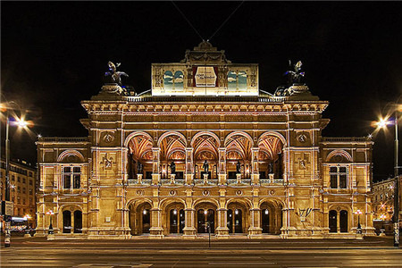 布拉格国家歌剧院