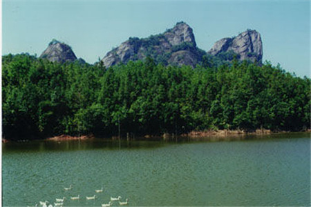 北斗山(七星岩)