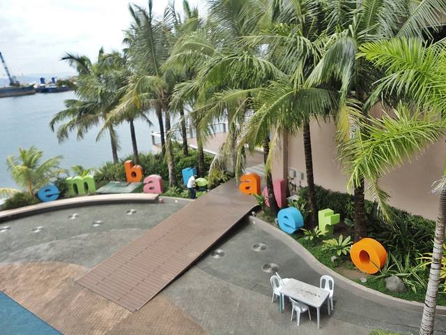 Embarcadero de Legazpi mall