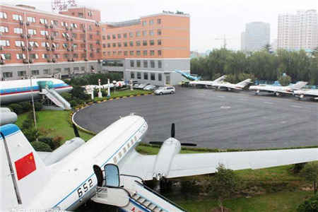 CFC城市飞行会(上海虹桥店)