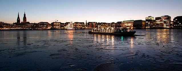 阿斯特游船公司