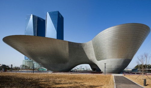 Tri-bowl综合文化空间