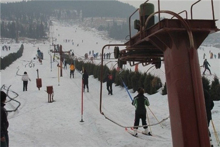 张家楼清闲山庄滑雪场