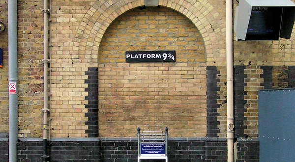 九又四分之三站台