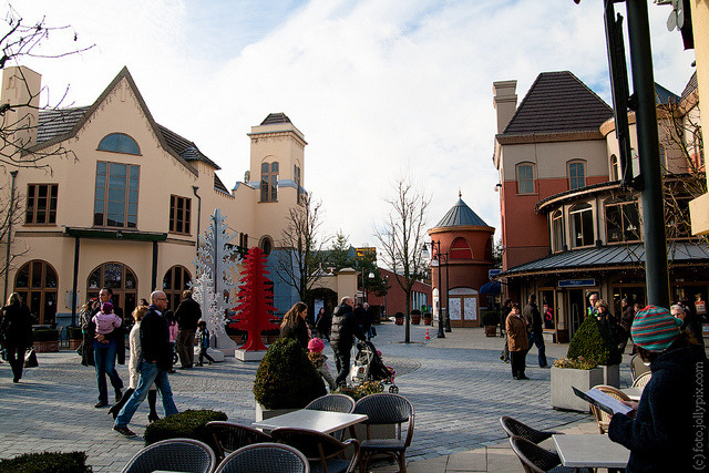 布鲁塞尔马斯梅克林购物村