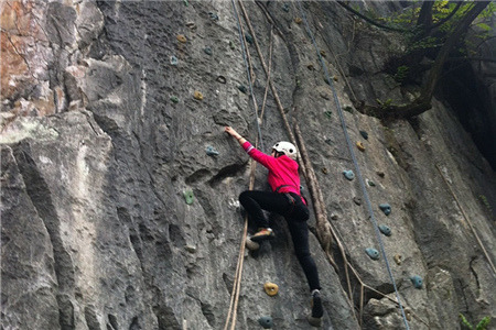 七星户外攀岩拓展场