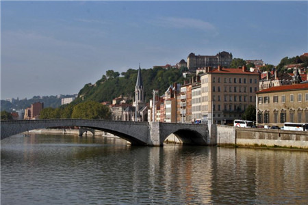 索恩河波拿巴桥