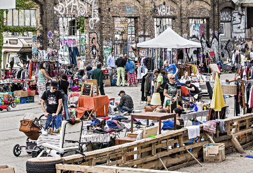 柏林东站大型古董市场